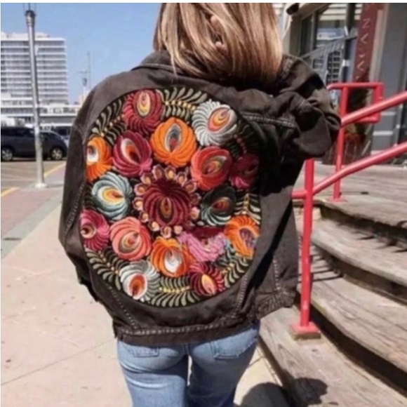 NWT Seven Black Denim Boho Distressed Jean Jacket - Picture 3 of 12